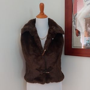 Metro 7 faux fur vest